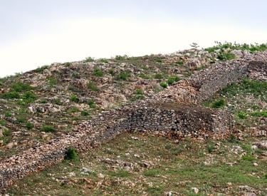 which encircled the former capital of Magadha, Rajgir. Among the oldest pieces of cyclopean masonry