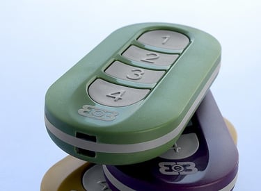 BLE universalus pultelis su Bluetooth technologija