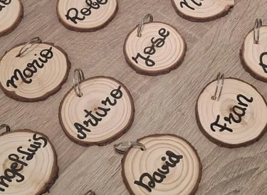 llavero rodaja de madera boda