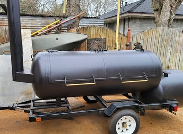 250 Gallon, no bar in the middle between the two doors