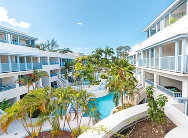 4⭐️ Savannah Beach Club