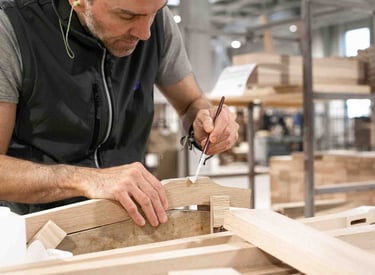 Atelier de bois à Souraide