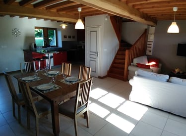 Gîtes de 6 à 20 places au coeur des marais du Cotentin à Etienville