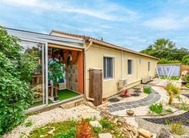 Le jardin zen du gîte Le Jardin des Rocailles à Villeneuve-lès-Avignon