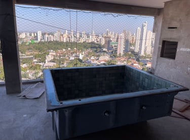 Içamento de móveis, piscinas e cargas em prédios