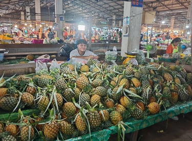 Ruam Charoen Market(ตลาดนัดร่วมเจริญ) à Packnam Chumphon
