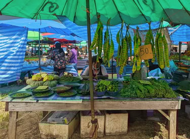 Le marché de Sawi Ying Chaoren (ตลาดนัดยิ่งเจริญ)