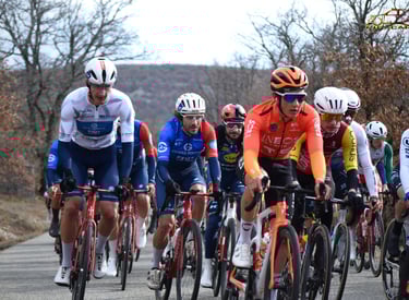 Victor Loulergue et Guillaume Martin lors du Tour de La Provence 2026