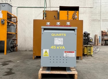 transformador de 45 kVA en gabinete