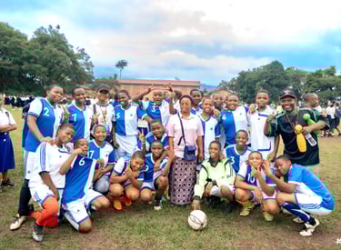 Equipe de foot du Lycée Wima, après leur victoire contre le lycée Cirezi, Janvier 2026