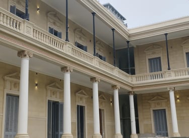 Fachada de los bańos del ala norte de la Facultad de Derecho de Rosario restaurada por Almapiedra. 