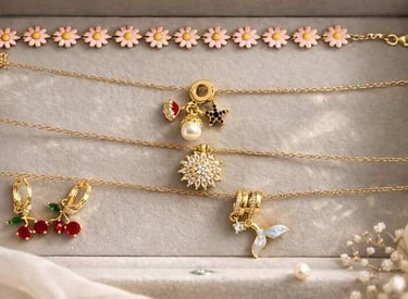 Collares con accesorios en forma de cereza, con perla, estrellas y cola de sirena.
