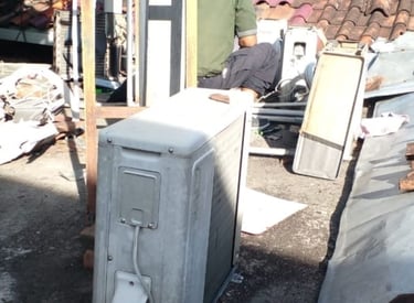 Perbaikan service AC split cepat dan rapi di jalan kaliurang - palagan sleman