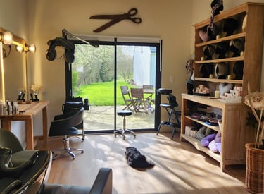 Espace calme et intime du salon Naturellement Vous à Drucat