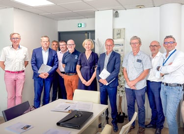 Stéphane Piednoir dans sa permanence avec les acteurs de l'enseignement supérieur d'Angers