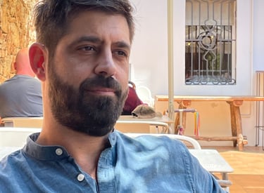 Alex Alvelo fundador de Suseya