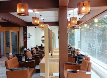 Professional hair cutting service at Salon Perimeter Bangalore
