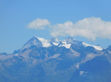 A picture of the Snowy Cups of the Sierra Nevada de Santa Marta