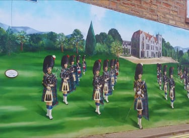 vista do mural da guarda real escocesa em Invergordon
