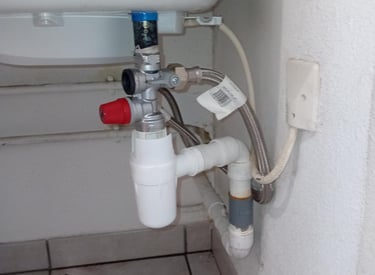 fuite d eau soupape groupe de securite chauffe eau électrique lyon 9