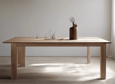 Table à manger épurée et haut de gamme