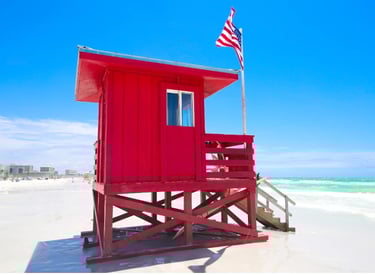 lifeguard stand on beach
