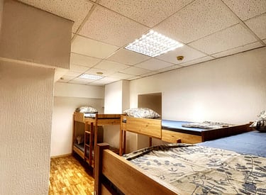 Rooms & dorms at Hostel Cozzydine