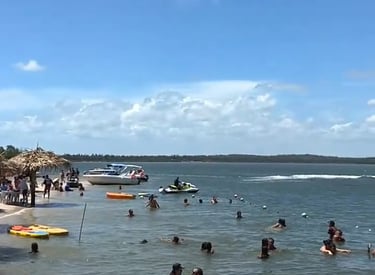 Ilha Crôa do Goré: banho de rio, petiscos e pôr do sol