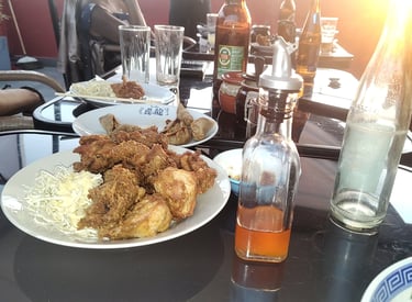 huile pimentée Fody Lahy Mena accompagant les karage et gyoza du restaurant de ramen Tora Toryu