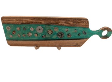 planche apéro, cadeau personnalisé, planche gravure toulouse résine epoxy