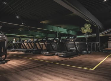 gym interior design by luxe fitness consultancy