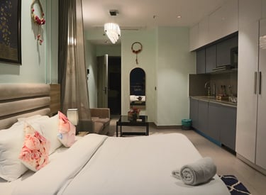 elegant design staycation noida