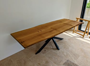 Table en chêne massif à Dinard