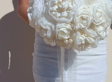Ramo de peonias artificiales