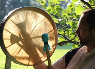 pratiques spirituelles, holistique, éveil spirituel, émotion, tambour chamanique, soin énergétique