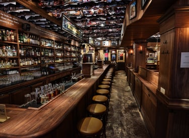 The Dead Rabbit NYC – Rustic Irish pub with top-rated cocktails.
