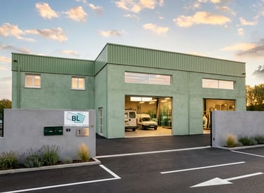 accueil locaux bl miroiterie à Aniane près de gignac 