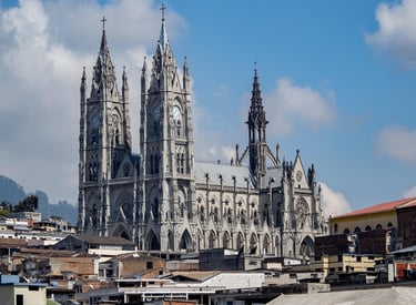 Basílica del Voto Nacional — Quito, Ecuador