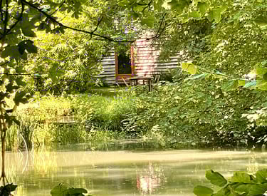 Chalet eau vacances foret nature chevaux nevers nièvre