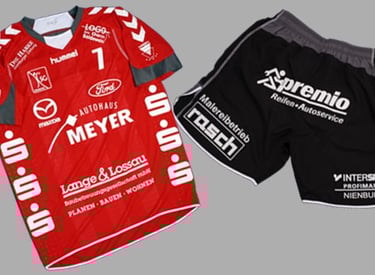 a jersey - style jersey with a red and white jersey
