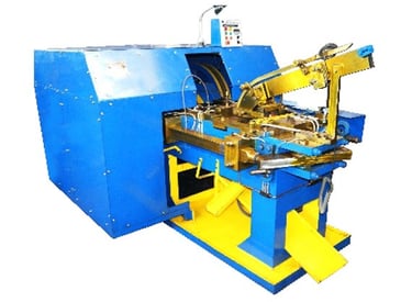 A cold forge header machine, clutch type.