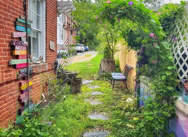 garden path at 2123 rivermont apartments