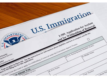 Formulario I-589 de solicitud de asilo para USCIS en Estados Unidos