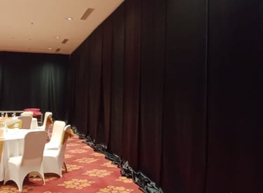 tirai hitam tinggi 3 m remple