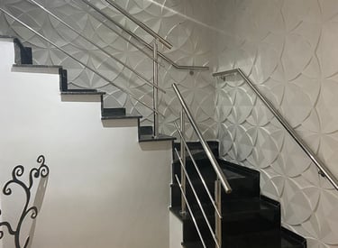 Instalação de corrimão em inox sob medida em Curitiba – Fábrica de Inox