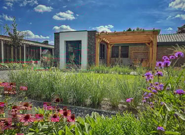 Almelo Noord-Oost – nieuwbouwwoning KEIM 9354, donkere plint ongeschilderd