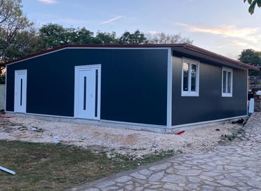 MONTAŽNA kuca