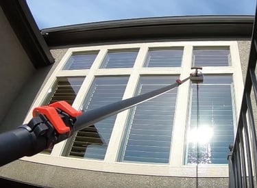 window cleaning using deonized water filtration fort lauderdale