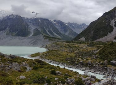 Hooker Valley Hiking track with Mount Cook / Aoraki in the background