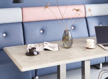 Banquette restauration en simili cuir expansé boutonnée création JAB